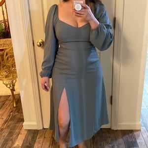 Midi sea foam green dress, side slit 🤗 NWT
